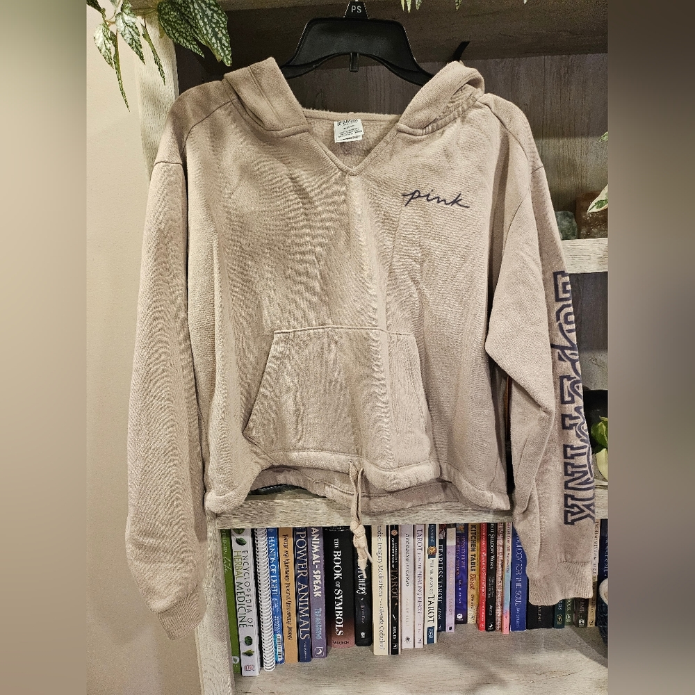 Cropped Pink hoodie